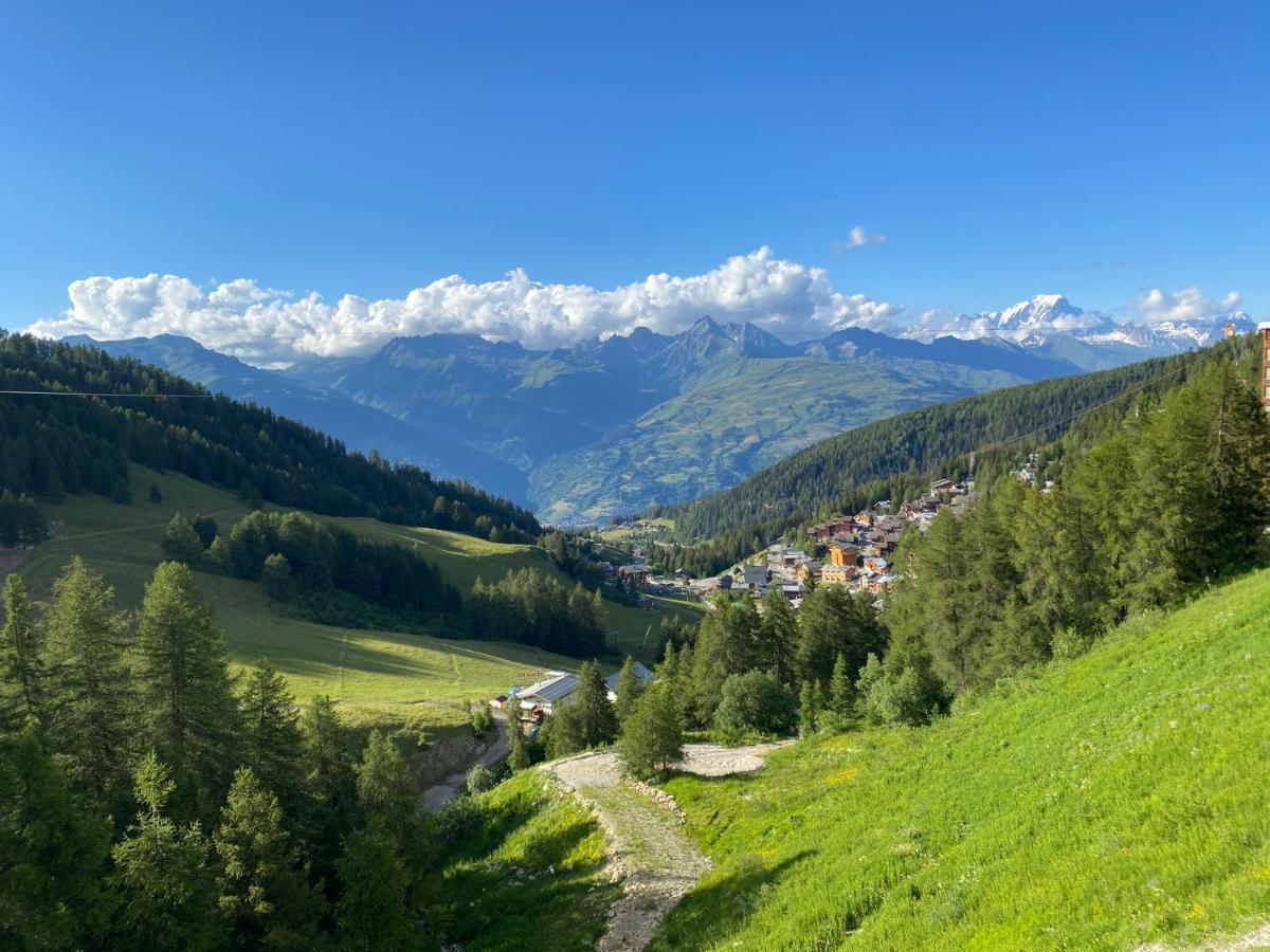 Appartement Plagne Centre - Immeuble Le Mustag - Wifi à La Plagne Extérieur photo